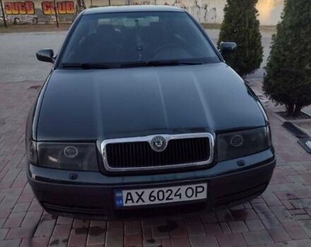 Зеленый Шкода Октавия, объемом двигателя 1.8 л и пробегом 240 тыс. км за 5500 $, фото 2 на Automoto.ua