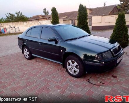 Зеленый Шкода Октавия, объемом двигателя 1.8 л и пробегом 240 тыс. км за 5500 $, фото 2 на Automoto.ua