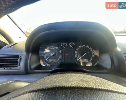 Зелений Шкода Октавія, об'ємом двигуна 1.6 л та пробігом 231 тис. км за 5300 $, фото 9 на Automoto.ua