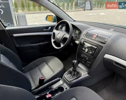 Зелений Шкода Октавія, об'ємом двигуна 1.6 л та пробігом 209 тис. км за 6450 $, фото 17 на Automoto.ua