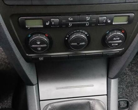 Зеленый Шкода Октавия, объемом двигателя 1.6 л и пробегом 215 тыс. км за 6250 $, фото 33 на Automoto.ua