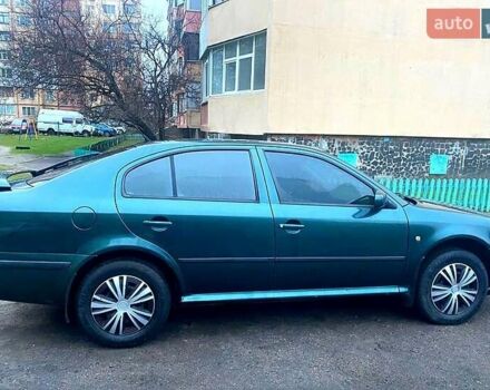 Зеленый Шкода Октавия, объемом двигателя 1.6 л и пробегом 303 тыс. км за 5000 $, фото 5 на Automoto.ua