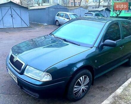 Зеленый Шкода Октавия, объемом двигателя 1.6 л и пробегом 303 тыс. км за 5000 $, фото 1 на Automoto.ua
