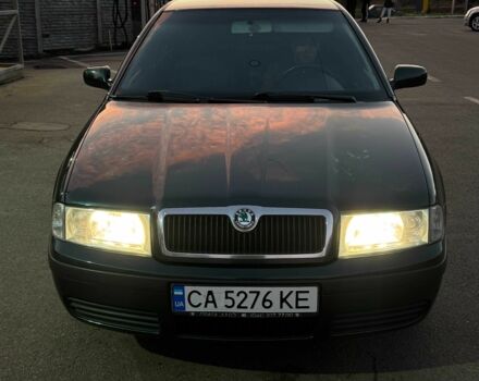 Зеленый Шкода Октавия, объемом двигателя 1.6 л и пробегом 275 тыс. км за 5700 $, фото 1 на Automoto.ua