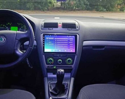 Зеленый Шкода Октавия, объемом двигателя 1.6 л и пробегом 205 тыс. км за 6200 $, фото 5 на Automoto.ua