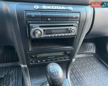 Зелений Шкода Октавія, об'ємом двигуна 1.6 л та пробігом 392 тис. км за 4400 $, фото 18 на Automoto.ua