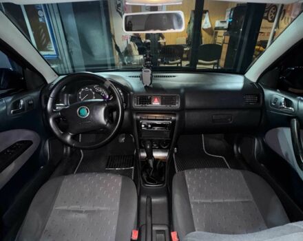 Зеленый Шкода Октавия, объемом двигателя 1.6 л и пробегом 275 тыс. км за 5700 $, фото 9 на Automoto.ua