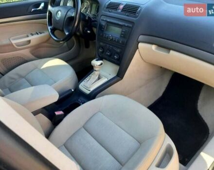 Зелений Шкода Октавія, об'ємом двигуна 1.6 л та пробігом 203 тис. км за 7500 $, фото 52 на Automoto.ua