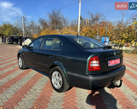Зеленый Шкода Октавия, объемом двигателя 1.6 л и пробегом 220 тыс. км за 5900 $, фото 2 на Automoto.ua