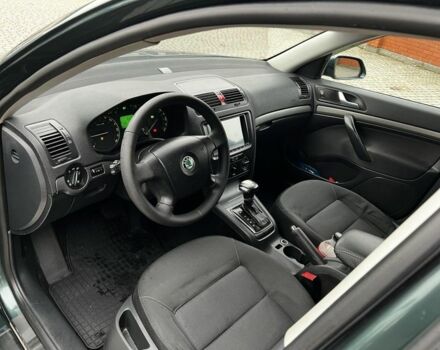 Зеленый Шкода Октавия, объемом двигателя 2 л и пробегом 270 тыс. км за 6999 $, фото 6 на Automoto.ua