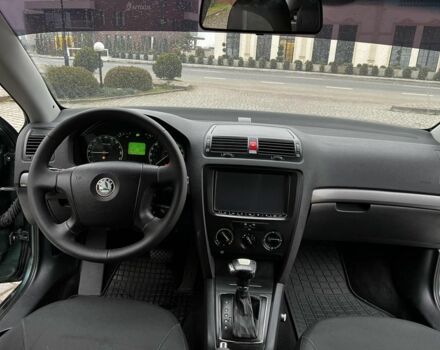 Зеленый Шкода Октавия, объемом двигателя 2 л и пробегом 270 тыс. км за 6999 $, фото 7 на Automoto.ua