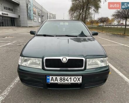 Зеленый Шкода Октавия, объемом двигателя 1.6 л и пробегом 193 тыс. км за 5600 $, фото 7 на Automoto.ua