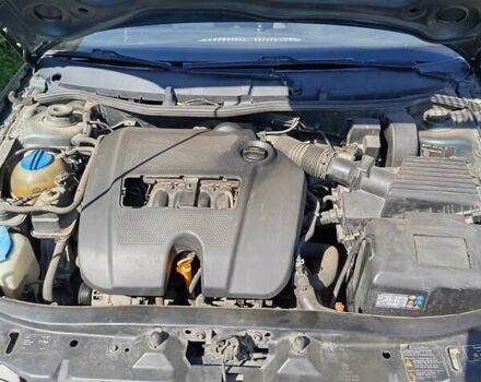 Зеленый Шкода Октавия, объемом двигателя 1.6 л и пробегом 198 тыс. км за 5500 $, фото 3 на Automoto.ua