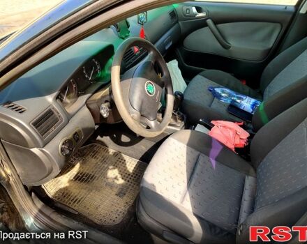 Зеленый Шкода Октавия, объемом двигателя 1.6 л и пробегом 165 тыс. км за 6000 $, фото 5 на Automoto.ua