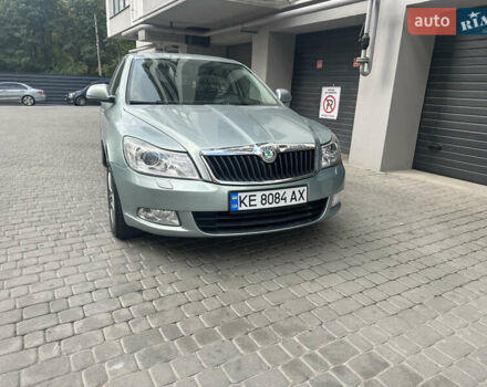 Зеленый Шкода Октавия, объемом двигателя 1.8 л и пробегом 180 тыс. км за 6400 $, фото 5 на Automoto.ua