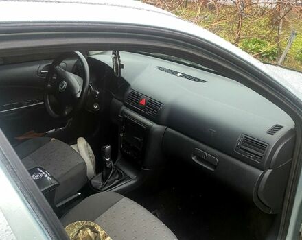 Зеленый Шкода Октавия, объемом двигателя 1.6 л и пробегом 280 тыс. км за 5000 $, фото 4 на Automoto.ua