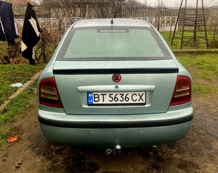 Зеленый Шкода Октавия, объемом двигателя 1.6 л и пробегом 280 тыс. км за 5000 $, фото 2 на Automoto.ua