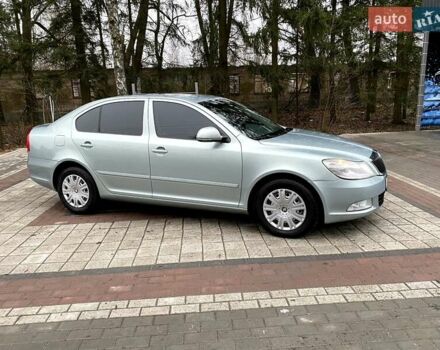 Зелений Шкода Октавія, об'ємом двигуна 1.6 л та пробігом 250 тис. км за 8500 $, фото 4 на Automoto.ua