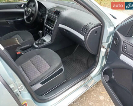 Зеленый Шкода Октавия, объемом двигателя 1.6 л и пробегом 178 тыс. км за 7350 $, фото 13 на Automoto.ua