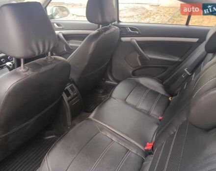 Зелений Шкода Октавія, об'ємом двигуна 1.6 л та пробігом 136 тис. км за 10300 $, фото 10 на Automoto.ua