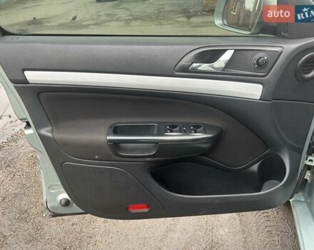 Зеленый Шкода Октавия, объемом двигателя 1.6 л и пробегом 147 тыс. км за 8900 $, фото 2 на Automoto.ua