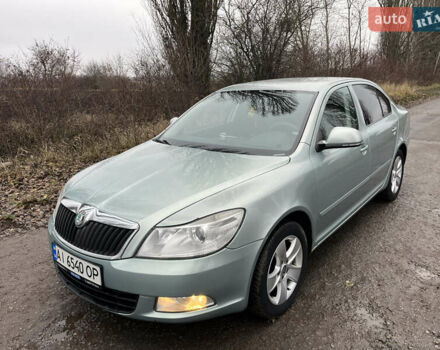 Зеленый Шкода Октавия, объемом двигателя 1.6 л и пробегом 332 тыс. км за 7750 $, фото 3 на Automoto.ua