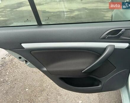 Зеленый Шкода Октавия, объемом двигателя 1.6 л и пробегом 147 тыс. км за 8900 $, фото 4 на Automoto.ua