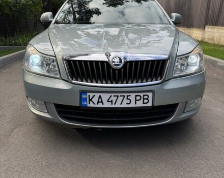 Зелений Шкода Октавія, об'ємом двигуна 1.6 л та пробігом 232 тис. км за 8600 $, фото 7 на Automoto.ua