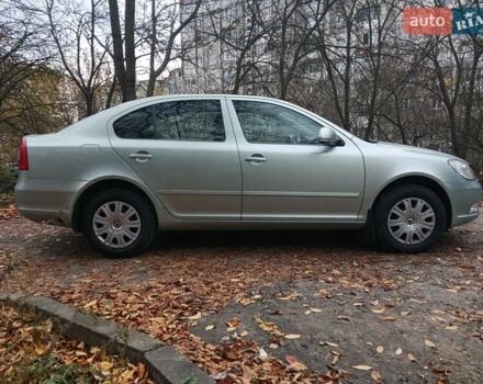 Зелений Шкода Октавія, об'ємом двигуна 1.6 л та пробігом 136 тис. км за 10300 $, фото 4 на Automoto.ua