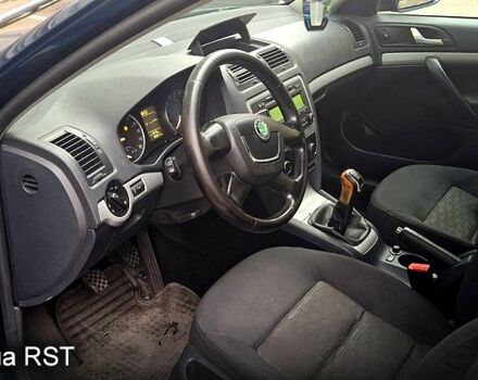 Зеленый Шкода Октавия, объемом двигателя 1.9 л и пробегом 303 тыс. км за 8500 $, фото 4 на Automoto.ua