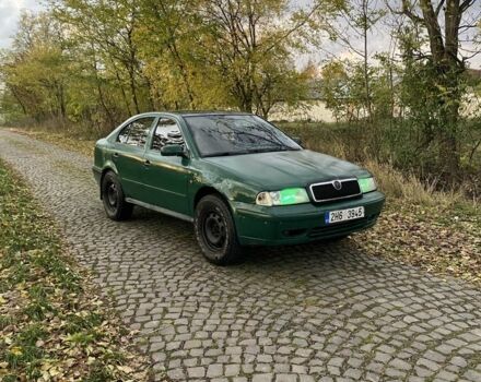 Зеленый Шкода Октавия, объемом двигателя 1.6 л и пробегом 319 тыс. км за 1000 $, фото 1 на Automoto.ua