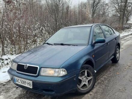 Зеленый Шкода Октавия, объемом двигателя 1.78 л и пробегом 360 тыс. км за 2400 $, фото 1 на Automoto.ua