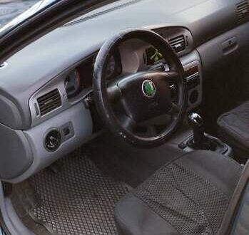 Зеленый Шкода Октавия, объемом двигателя 1.6 л и пробегом 300 тыс. км за 3000 $, фото 1 на Automoto.ua