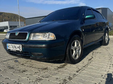 Шкода Октавия 1998 в Мукачеве на Automoto.ua Зеленый Шкода Октавия, объемом двигателя 1.9 л и пробегом 490 тыс. км за 2600 $, фото 1 на Automoto.ua