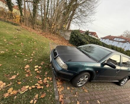 Зеленый Шкода Октавия, объемом двигателя 1.9 л и пробегом 400 тыс. км за 2600 $, фото 1 на Automoto.ua