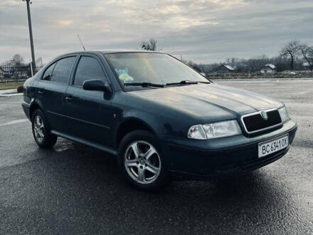 Зелений Шкода Октавія, об'ємом двигуна 1.6 л та пробігом 260 тис. км за 3750 $, фото 1 на Automoto.ua