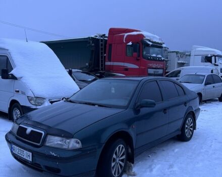 Зеленый Шкода Октавия, объемом двигателя 1.6 л и пробегом 300 тыс. км за 3000 $, фото 1 на Automoto.ua