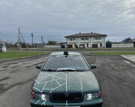 Зеленый Шкода Октавия, объемом двигателя 1.8 л и пробегом 330 тыс. км за 3900 $, фото 1 на Automoto.ua