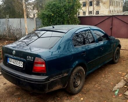 Зеленый Шкода Октавия, объемом двигателя 1.6 л и пробегом 230 тыс. км за 3500 $, фото 1 на Automoto.ua