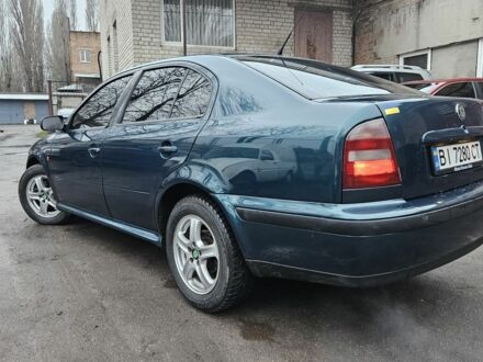 Зеленый Шкода Октавия, объемом двигателя 1.8 л и пробегом 557 тыс. км за 3600 $, фото 1 на Automoto.ua