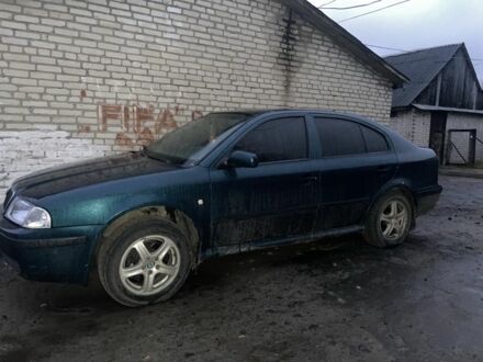 Зеленый Шкода Октавия, объемом двигателя 1.8 л и пробегом 500 тыс. км за 3300 $, фото 1 на Automoto.ua