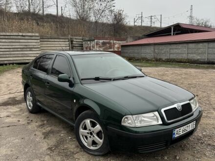 Зеленый Шкода Октавия, объемом двигателя 2 л и пробегом 250 тыс. км за 3800 $, фото 1 на Automoto.ua