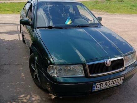 Шкода Октавія 2000 у Чернігові на Automoto.ua Зелений Шкода Октавія, об'ємом двигуна 0 л та пробігом 299 тис. км за 4200 $, фото 1 на Automoto.ua