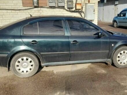 Зеленый Шкода Октавия, объемом двигателя 1.8 л и пробегом 350 тыс. км за 2800 $, фото 1 на Automoto.ua