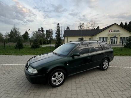 Шкода Октавия 2000 в Самборе на Automoto.ua Зеленый Шкода Октавия, объемом двигателя 1.6 л и пробегом 370 тыс. км за 3350 $, фото 1 на Automoto.ua