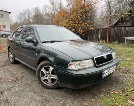 Зеленый Шкода Октавия, объемом двигателя 1.8 л и пробегом 245 тыс. км за 3100 $, фото 1 на Automoto.ua