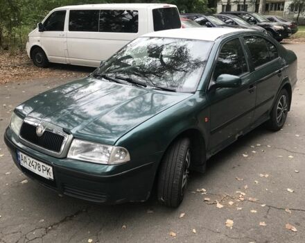 Зеленый Шкода Октавия, объемом двигателя 1.6 л и пробегом 30 тыс. км за 2350 $, фото 1 на Automoto.ua