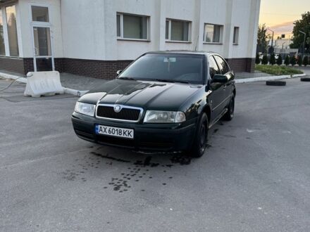 Зеленый Шкода Октавия, объемом двигателя 1.8 л и пробегом 328 тыс. км за 3000 $, фото 1 на Automoto.ua