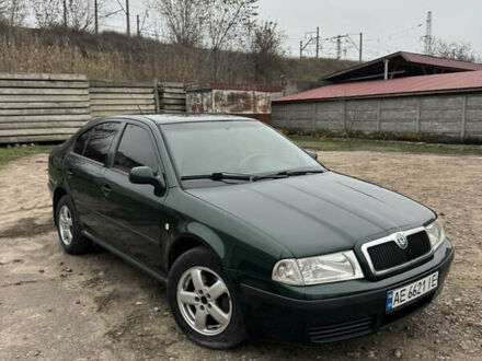 Зелений Шкода Октавія, об'ємом двигуна 1.98 л та пробігом 250 тис. км за 3800 $, фото 1 на Automoto.ua