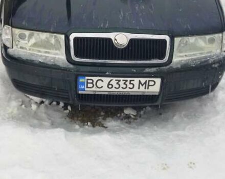 Зеленый Шкода Октавия, объемом двигателя 1.6 л и пробегом 297 тыс. км за 2200 $, фото 1 на Automoto.ua